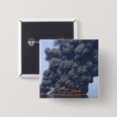 Dunkle Wolken von Rauch und Feuer tauchen auf 2 Button (Vorne & Hinten)