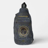 Dunkle Zodiac-Astrologie: Fisces Black Gold Name Crossbody Bag (Vorderseite)