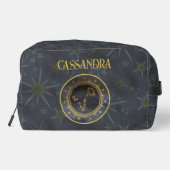 Dunkle Zodiac-Astrologie: Fisces Black Gold Name Waschbeutel (Rückseite)