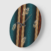 Dunkler Damast und goldene Wall-Uhr Große Wanduhr (Winkel)