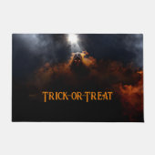 Dunkler Dämon mit orangefarbenem Rauch Fußmatte (Vorderseite)