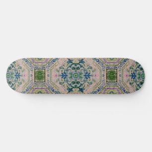 Dunkler, erdiger Damast-Teppich Skateboard