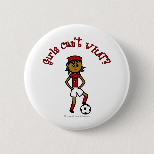 Dunkler Frauenfußball in roter Uniform Button (Vorderseite)