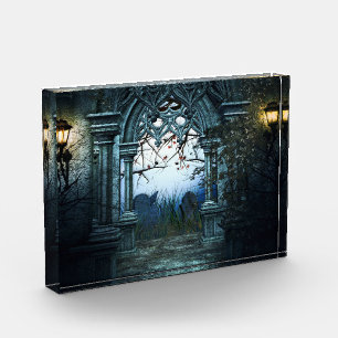 Dunkler Friedhof Fotoblock