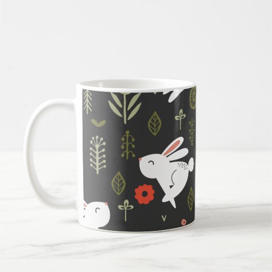Dunkler Hintergrund, weiße Kaninchen, blumengeschm Kaffeetasse (Links)