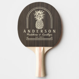 Dunkler moderner Holz-Ananas-Hochzeitsbogen & Name Tischtennis Schläger