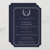 Dunkler Navy Monogram Laurel Wreath Abschluss Einladung (Vorne/Hinten)