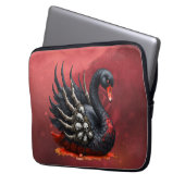 Dunkler Schwan der Knochen – gothische Eleganz Laptopschutzhülle (Vorderseite Links)