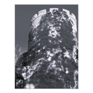 Dunkler Turm Fotodruck