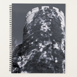 Dunkler Turm Planer
