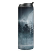 Dunkler Wald. Schöne dunkle Szene mit Bäumen, groß Thermosbecher (Nach links gedreht)