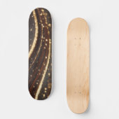 Dunkler Walnussbaum mit glänzenden Goldflüssen Skateboard (Vorderseite)