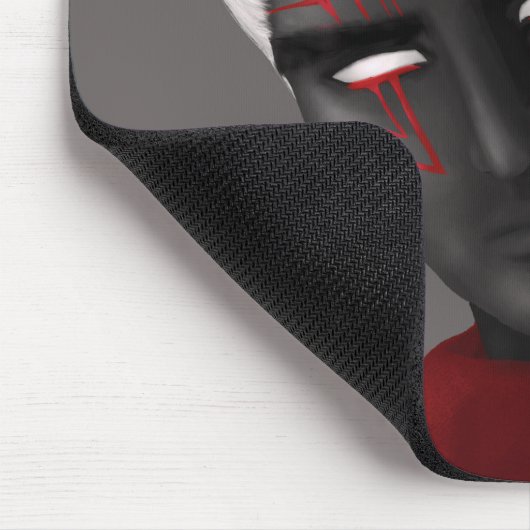 Dunkler Zauberer Zeichen Weiße Augen und Tattoos Mousepad (Ecke)