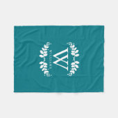 Dunkles aquamarines Monogramm Fleecedecke (Vorderseite (Horizontal))