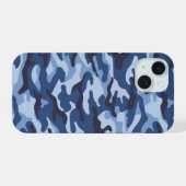 Dunkles Blaues Tarnmuster iPhone 15 Hülle (Rückseite (Horizontal))