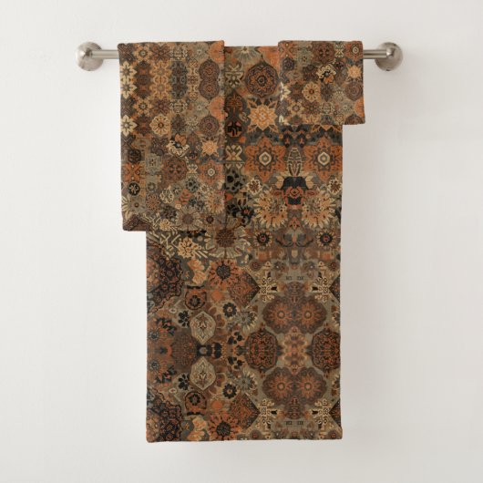 Dunkles Boho-Terrakotta-Salbei-Botanikmuster Badhandtuch Set (Insitu)