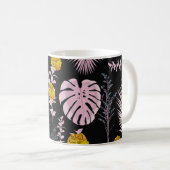 Dunkles botanisches Blumen-Blatt-Muster. Kaffeetasse (VorderseiteRechts)
