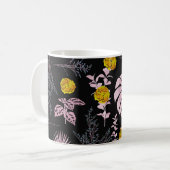 Dunkles botanisches Blumen-Blatt-Muster. Kaffeetasse (Vorderseite Links)