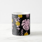 Dunkles botanisches Blumen-Blatt-Muster. Kaffeetasse (Mittel)