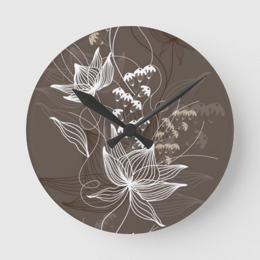 Dunkles Brownblumenmuster Runde Wanduhr (Vorderseite)