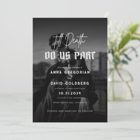 Dunkles Foto Gothic bis Tod tun uns Teil Hochzeit Einladung (Stehend Vorderseite)