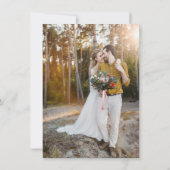 Dunkles Foto Tint Overlay 3 Moderne Minimale Hochz Einladung (Rückseite)