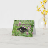 Dunkles Frack Fütternd auf Klee Karte (Gelbe Blume)