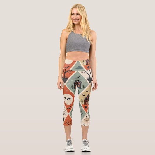 Dunkles Geistermuster Capri Leggings (Vorderseite)