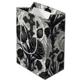 Dunkles Gothic-Rosen-Muster (2) Mittlere Geschenktüte (Rückseite Schrägansicht)