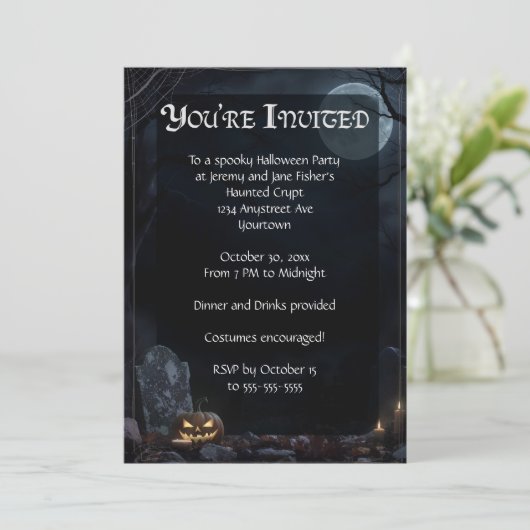 Dunkles Graveyard-Halloween-Party Einladung (Stehend Vorderseite)