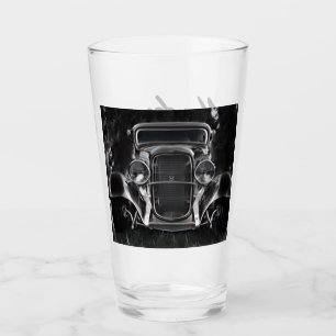 Dunkles Klassiker-Auto Glas