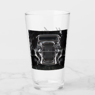 Dunkles Klassiker-Auto Glas