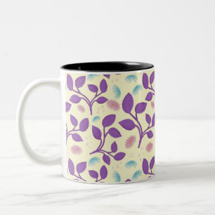 Dunkles lila Blumenmuster Ästhetisch nahtlos Zweifarbige Tasse