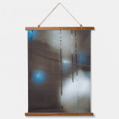 Dunkles Mistfenster mit Weihnachtsbaumchen Wandteppich Mit Holzrahmen (Vorderseite)