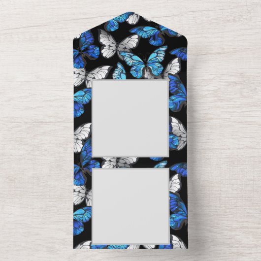 Dunkles Nahtloses Muster mit blauen Schmetterlinge All In One Einladung (Innen Boden)