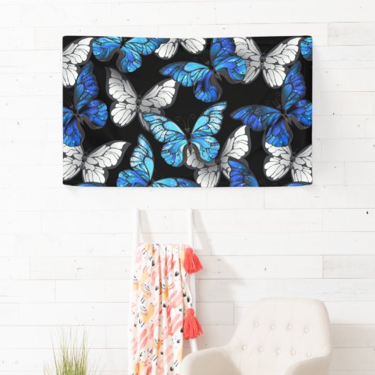 Dunkles Nahtloses Muster mit blauen Schmetterlinge Banner (Insitu)