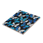 Dunkles Nahtloses Muster mit blauen Schmetterlinge Fliese (Seite)