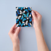 Dunkles Nahtloses Muster mit blauen Schmetterlinge Flyer (Gruppe)