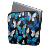 Dunkles Nahtloses Muster mit blauen Schmetterlinge Laptopschutzhülle (Vorderseite Links)