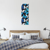 Dunkles Nahtloses Muster mit blauen Schmetterlinge Leinwanddruck (Insitu (Schlafzimmer))