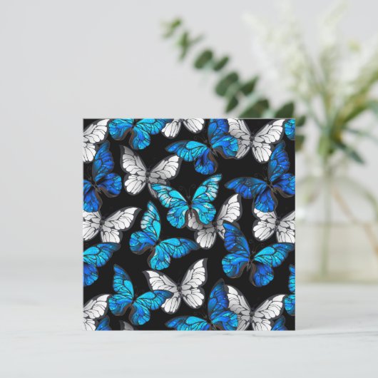 Dunkles Nahtloses Muster mit blauen Schmetterlinge Menükarte (Stehend Vorderseite)