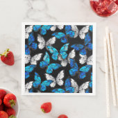 Dunkles Nahtloses Muster mit blauen Schmetterlinge Serviette (Beispiel)