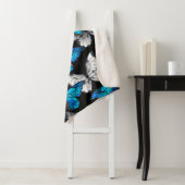 Dunkles Nahtloses Muster mit blauen Schmetterlinge Sherpadecke (Beispiel)