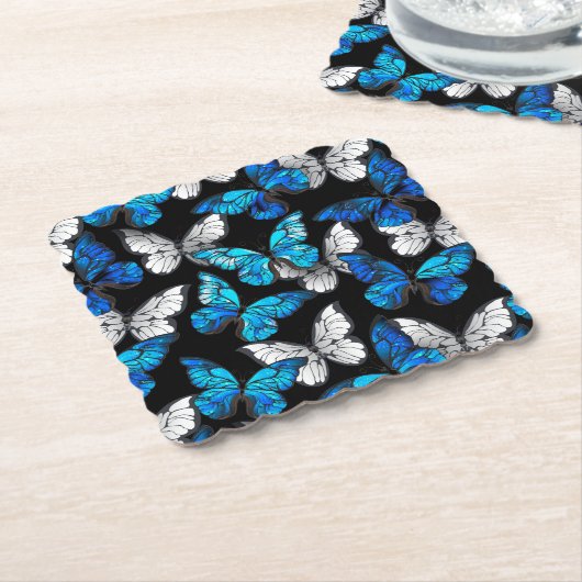 Dunkles Nahtloses Muster mit blauen Schmetterlinge Untersetzer (angewinkelt)