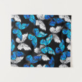 Dunkles Nahtloses Muster mit blauen Schmetterlinge Wandteppich (Vorderseite (Horizontal))