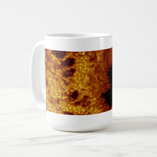 Dunkles Penumbral entkernt Tasse (Vorderseite Links)