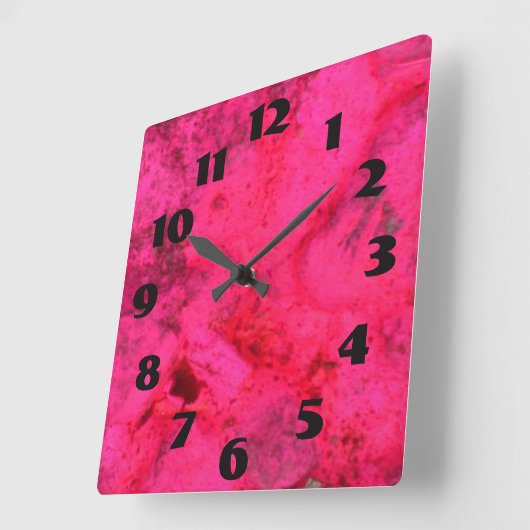Dunkles Rosa auf Rosa Quadratische Wanduhr (Winkel)