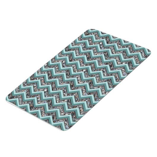 Dunkles Schneidglas und Aquamariner Zigzag Magnet (Linke Seite)