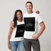 DUNKLES SYSTEM. T-SHIRT MIT TEXTDRUCK (Unisex)