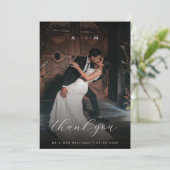 Dunkles verblassendes Foto und Monogramm Elegante Dankeskarte (Stehend Vorderseite)